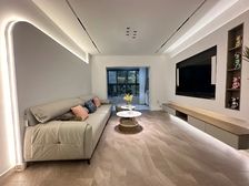 开发区玉桥欢乐谷!中豪明珠城!电梯中层!精装大三房!拎包入住