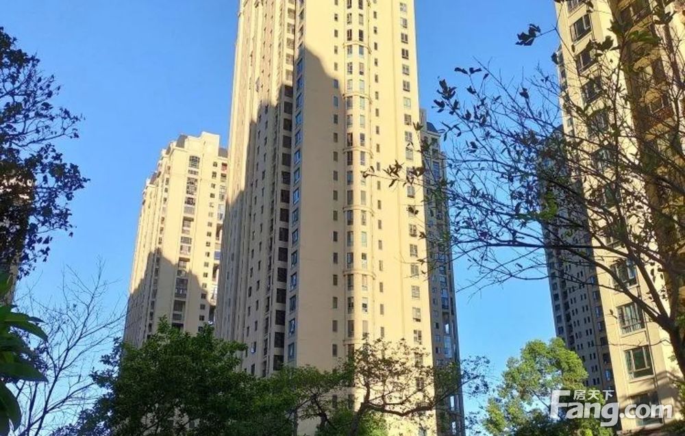 龙光尚海阳光小区租房,四室二厅,出售尚海阳光174平,4房2,装修清点