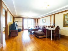 南北通透新世界家园4室2厅精装修