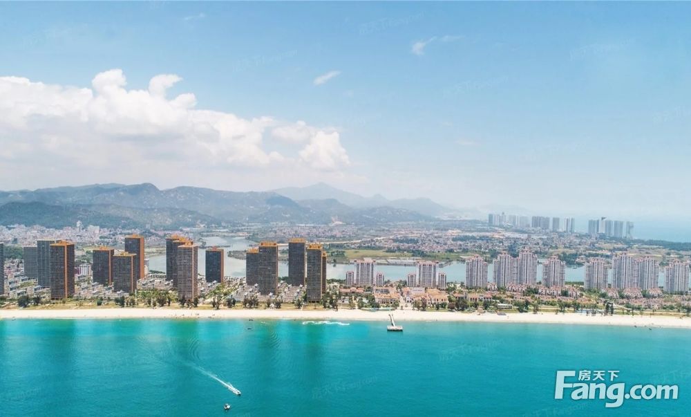 楼下沙滩,一线看海精装现房,人气旺交通便利,惠州惠东平海万科双月湾