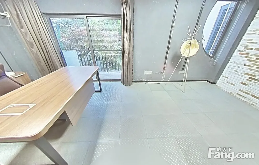 五缘湾 枋湖 翰林苑办公住家 皆可 南北向带院子 花园