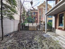 新上!二街联排端头带转角花园!南北通透!已搭建好!