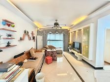 好房急售 看房方便 居家装修 可拎包入住 长郡一墙之隔