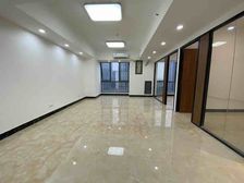 万达广场 128平两隔间新装修电梯口位置看房方便