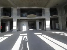 水系萦绕您家的纯独栋别墅King千余平Garden私密性好