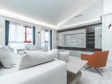 万城华府 顶层两套打通大平层 价格可议 2车2储