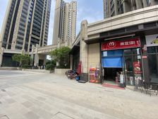 禅城三龙湾!出入口一线临街社区底商,租130元/方,独立产权