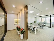 人民广场丨远洋商业大厦丨精装170平带家具丨拎包办公丨现房