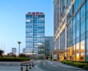 望京核心区 方恒国际丨整层 四面采光丨诚意出售丨随时可看房
