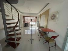 急卖!!满五税少!!送阁楼!!送车位!!价格可谈!!可做三房