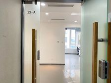 华汇大厦 传媒站 精装修带家具 300平 随时可看