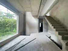 金地风华下叠加别墅 边位置 两层 有地下室 有花园 随时可看