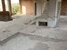 (离湖近在咫尺,二楼可看湖)钱隆山庄一期独栋,249平大花园