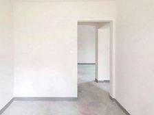 恒裕三房降价30w 房子从未住过人 动迁协议3人 位置好。