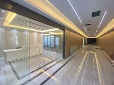 CBD河南国际商会大厦1平整层地铁口独立电梯豪华装修