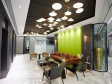 静安寺晶品中心218平精装修办公室,自带露台独一套,拎包办公