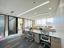 建外SOHOB座高区 西向采光好 3房间+12 共享会议室