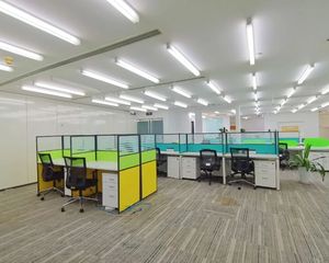 东四环 慈云寺 华业国际 半层面积 东西北朝向 诚意出售