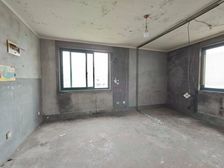 必看好房!真实在售同小区可对比!动迁满五税少!看房随时,,,