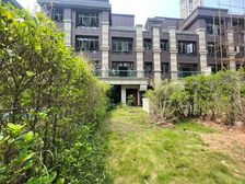 皇马郦宫联排别墅 诚心出售 价格有优惠 使用率有1000平