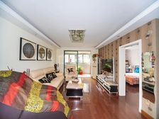 虹口区凉城珊瑚苑2室2厅