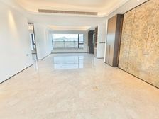 中海莞府 240平4房 南北向精装修 着急出售