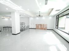 泰禾丽春湖 带室内电梯 5间卧室 3车库 全新小区