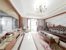 和风雅致-惊爆!大三居二厅三卫.可上.學.有车位.中间楼层。