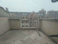 龙山希思庄园(别墅) 4室2厅5卫 毛坯 585万元