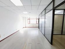 青奥国际中心 精装办公 交通便利 位置繁华 办公舒适