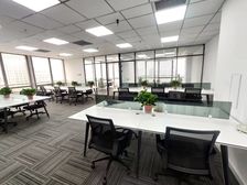 港湾中心 精装带 交通便利 位置繁华 办公舒适 免费选址