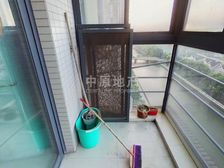 南北电梯大三房丨送车位丨面积大 繁华地段,房型正气,近商圈,