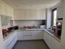 带电梯三跃四叠拼 客厅挑4.5米 精装修 位置好 随时看