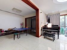 新港名城花园180平下叠带60平大院子 位置安静 精装带地暖