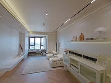 保利三居室,凤凰层,带车位,南北通透,不靠路