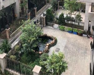 深圳外环高速出口,400平别墅,大花园户型看泳池