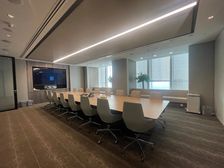 CBD 国贸大厦东三环 精装带家具1200平 正对电梯间