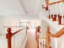 青剑湖龙湖旁 联排东边户 全新精装未住 面宽长 采光足带花园