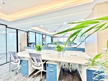 泛悦城市广场丨无加时费丨口精装3隔间18工位丨互联网传媒