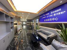 地铁口翠林大厦 700平豪装带家具 电梯口大气门头 价格美丽