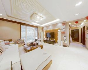 金沙西园四期 4室2厅 东南 户型方正 采光好