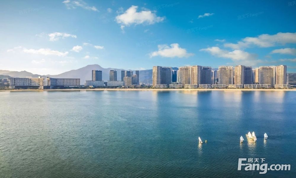 华润小径湾观海轩看海的海景房下楼就是沙滩