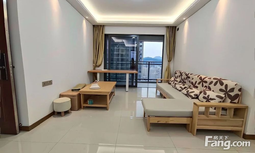 长安万达鼎峰悦境三房次新小区满二年商业配套成熟