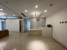 新出,特价!美容.美甲.美发.皮肤管理.教育培训.服装.摄影