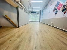 新出!国贸CBD临街商铺 水电齐全 茶室咖啡蛋糕 美发美甲