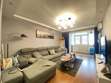 六里桥北里 婚房装修.拎包入住.业主诚心出售 看房方便