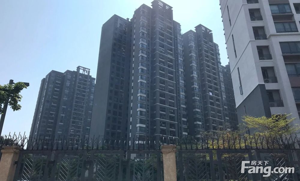 精装南向大3房2卫 保养好 看房方便 价格可谈,佛山顺德伦教万科沁园