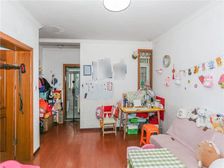 1室1厅 南北通透 精装修 金钻苑(北区) 看房方便 有钥匙