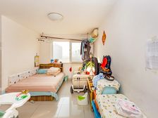 玉泉路南,紧邻地铁14线,2012年小区,商品房,精装修