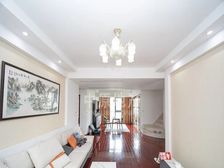 客厅带阳台,一梯两户,交通便利